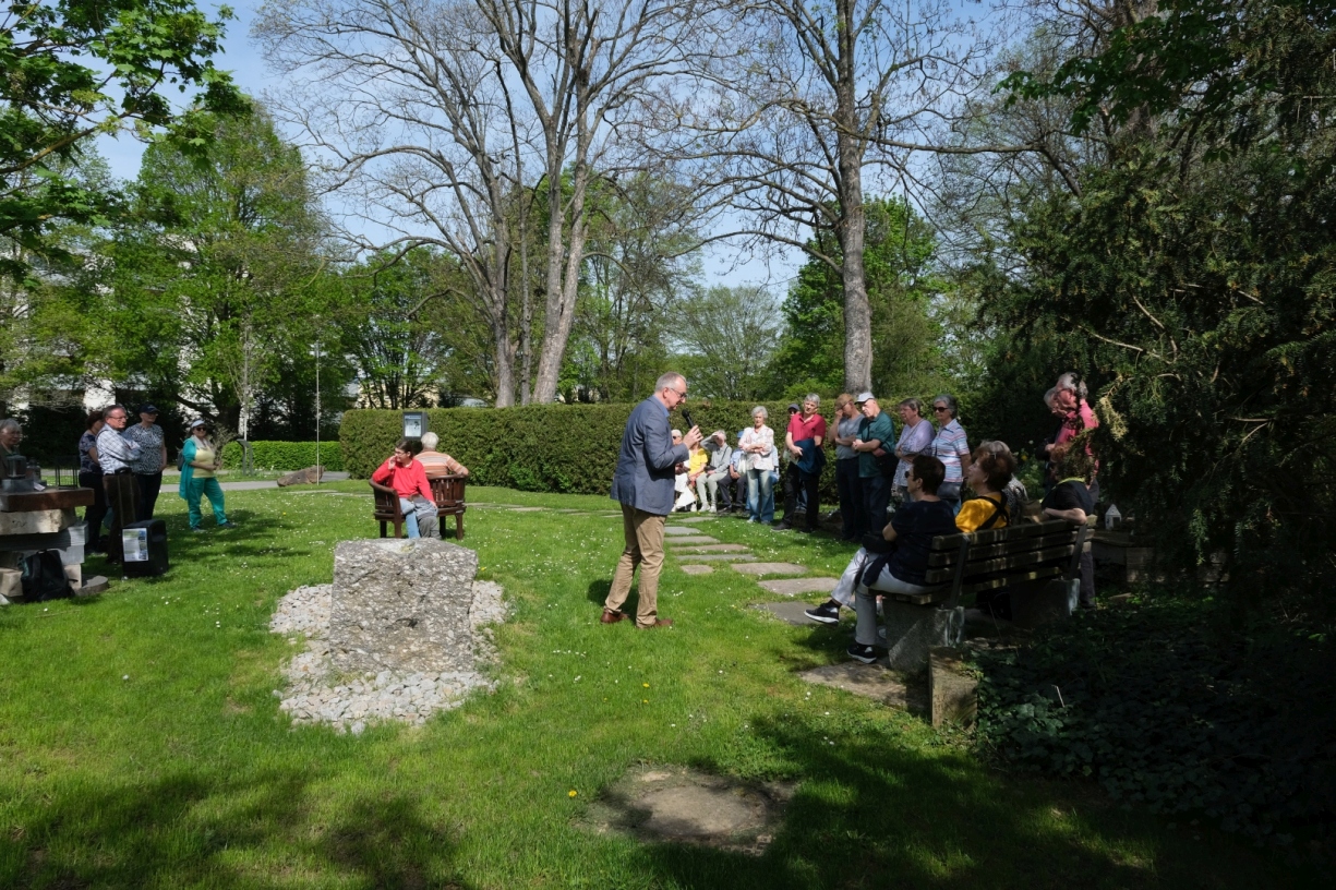 2024 04 13 205 Friedhofspaziergang