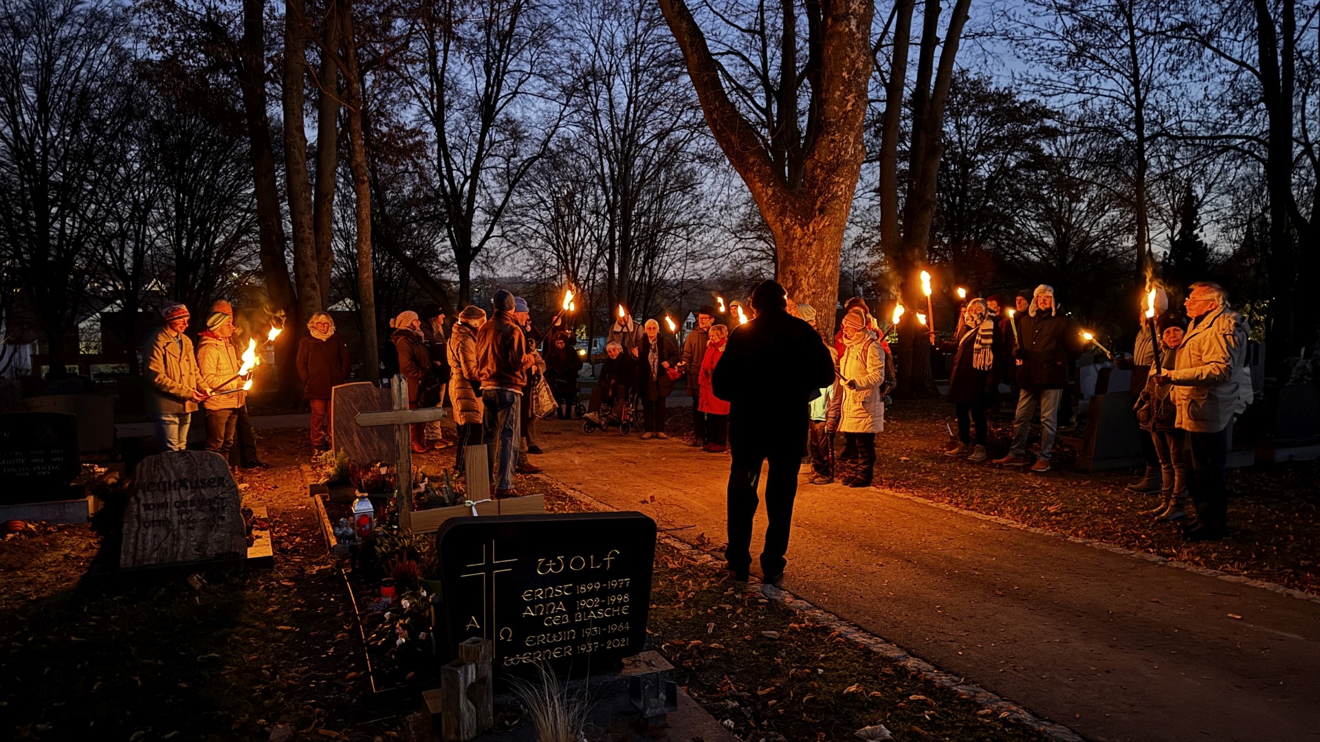 08 2025 12 28 208 EaD Raunaechte SM HD